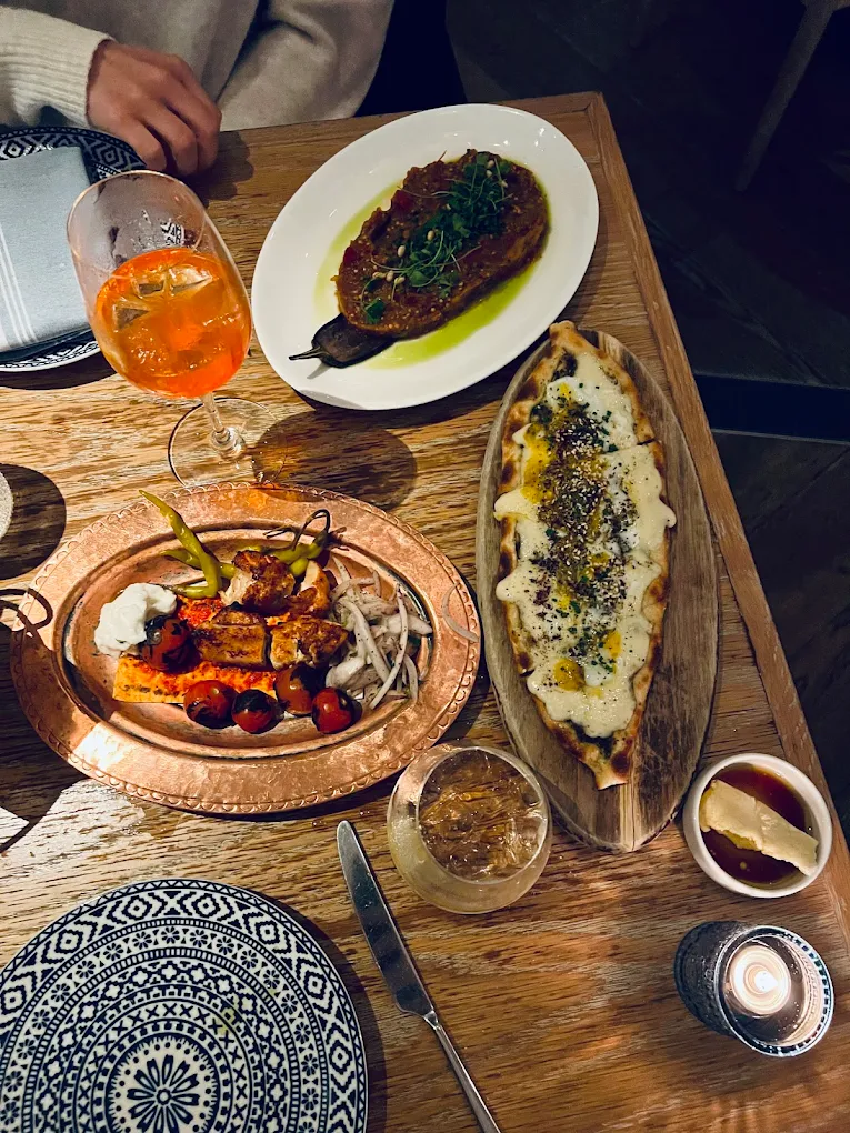 Zaytinya dining